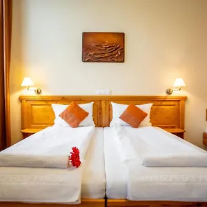 Manzard Panzio 3* Budapest
